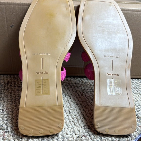 NWOT • Dolce Vita • Nixia 🩷 Magenta Stella • Size 8 • Cozy, flat slides! 😍 - Picture 9 of 12